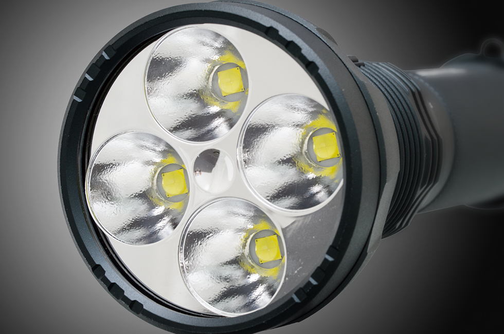 Gentos UltiREX Series UT-618R High-Brightness Flashlight (13000 